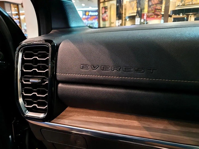 Ford Everest 2024: Giá lăn bánh, Đánh giá xe, Ưu đãi 08/2023