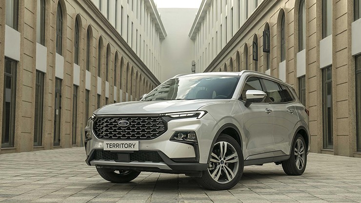 Giá xe Ford Territory lăn bánh tháng 8/2023, giảm 50% lệ phí trước bạ